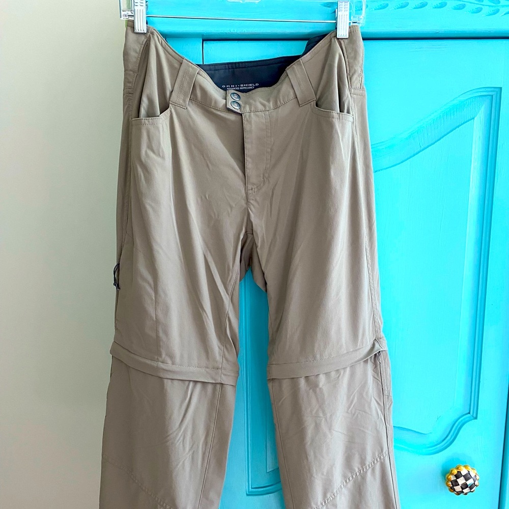 Columbia khaki hiking pants size 10 - great condition